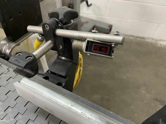 Used Avery Dennison ALS204 Label Applicator