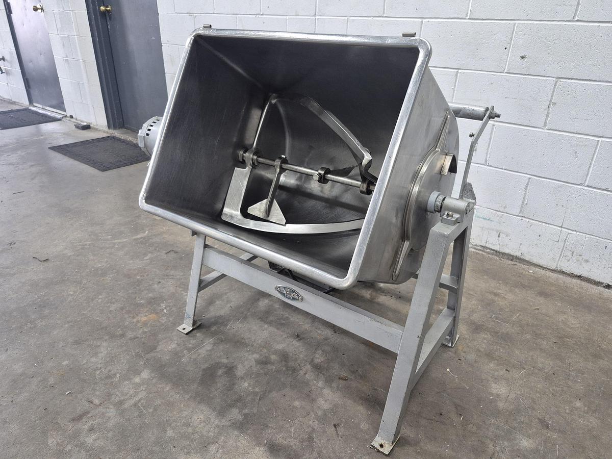 Used Leland 200DA Commercial 200lb Double-Action Food Mixer