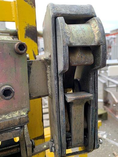 Used Liftomatic DCM "Parrot Beak®" Drum Handler