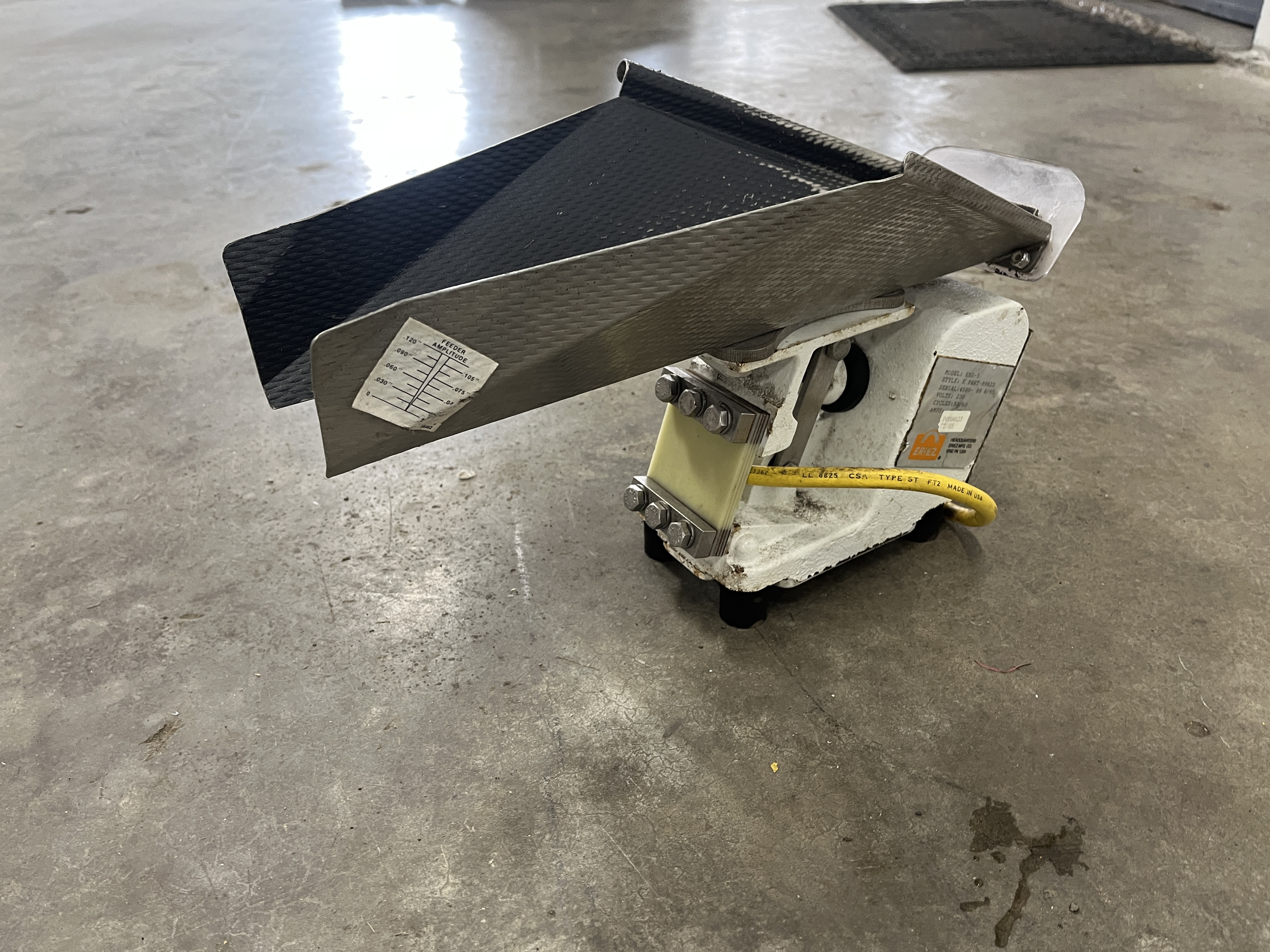 Used Eriez KHS-5 Electromagnetic Vibratory Feeder Drive