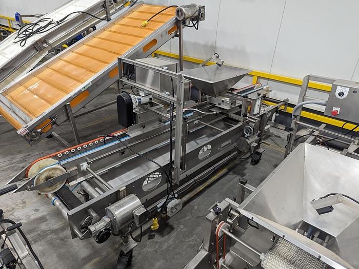 Used Lakewood Volumetric Clamshell Filler