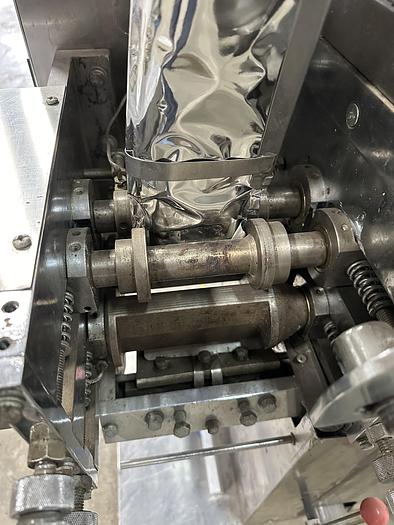 Used Housen HSU-150Y Liquid Fill & Seal Packer