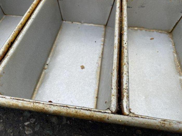 Used 5-Loaf Baking Pans