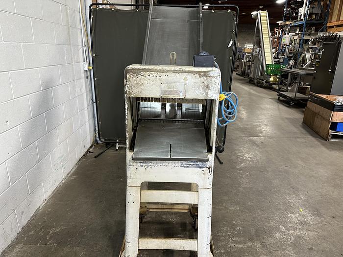 Used Oliver Gravity Feed Bread Slicer 797-48