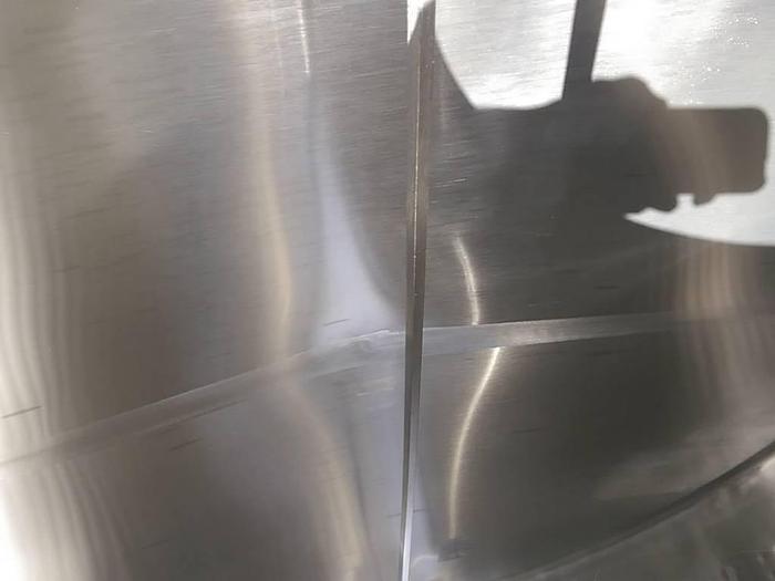 Used 1250 Gallon SS Horizontal Milk Tank