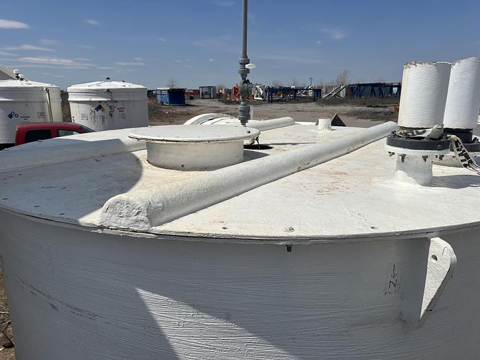 Used 4900 Gallon Fiberglass Tank