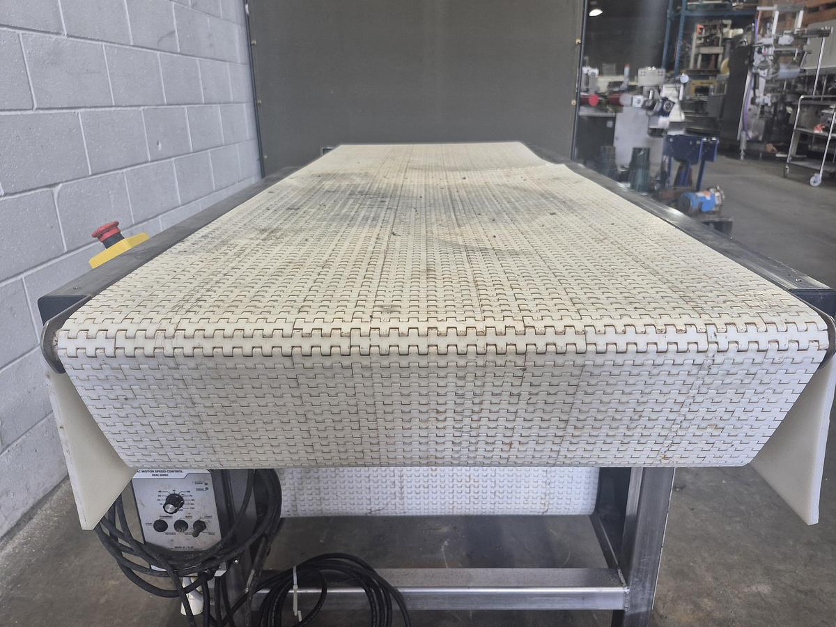 Used 5.10 ft Flat Belt Conveyor 