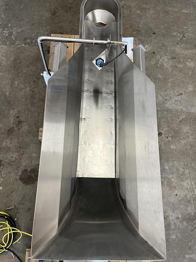 Used Meyer HS-46 Vibratory Feeder