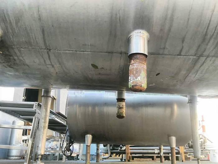 Used 900 Gallon Horizontal Farm Tank