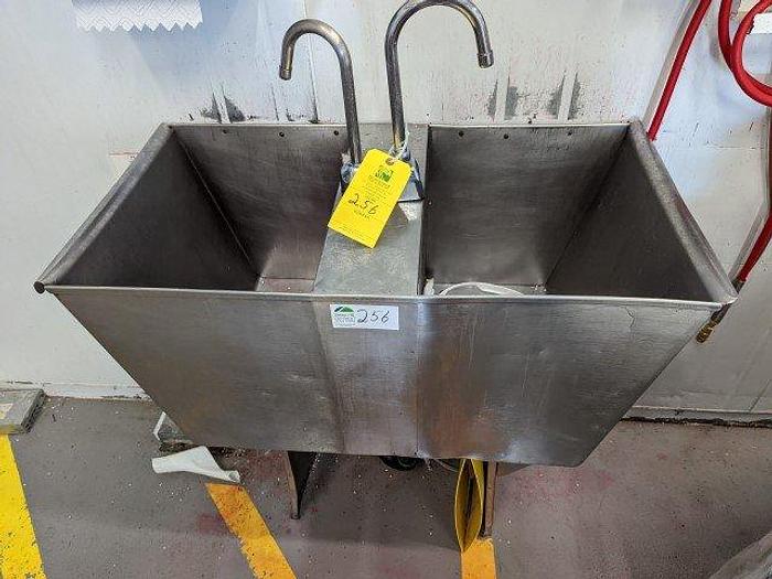 Used Stainless Steel Sinks