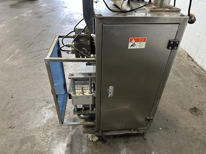 Used Vertical Form Fill Sachet Machine with Auger Filler