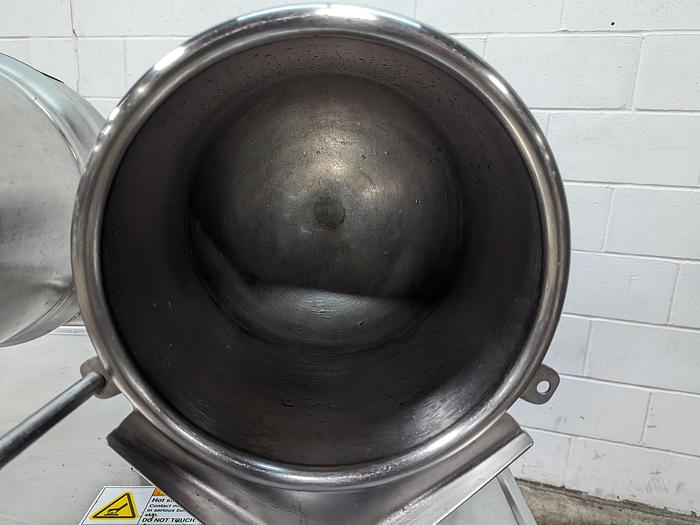 Used Market Forge Twin 6 Gallon Kettles