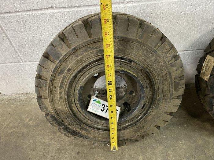 NEW Solideal Xtreme RES Forklift Tires (2)