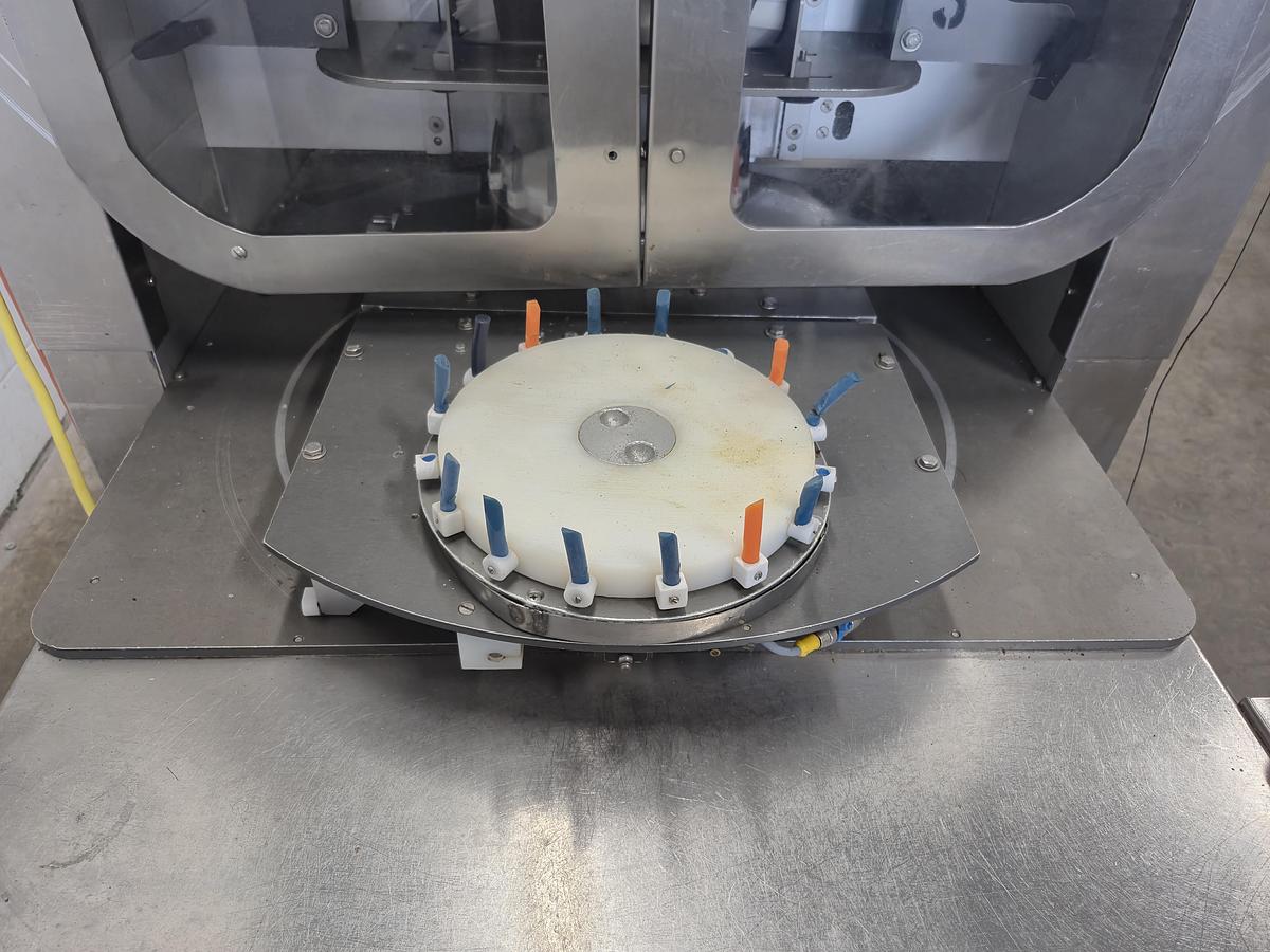 Used FoodTools CS-2000 Industrial Cake & Food Slicer