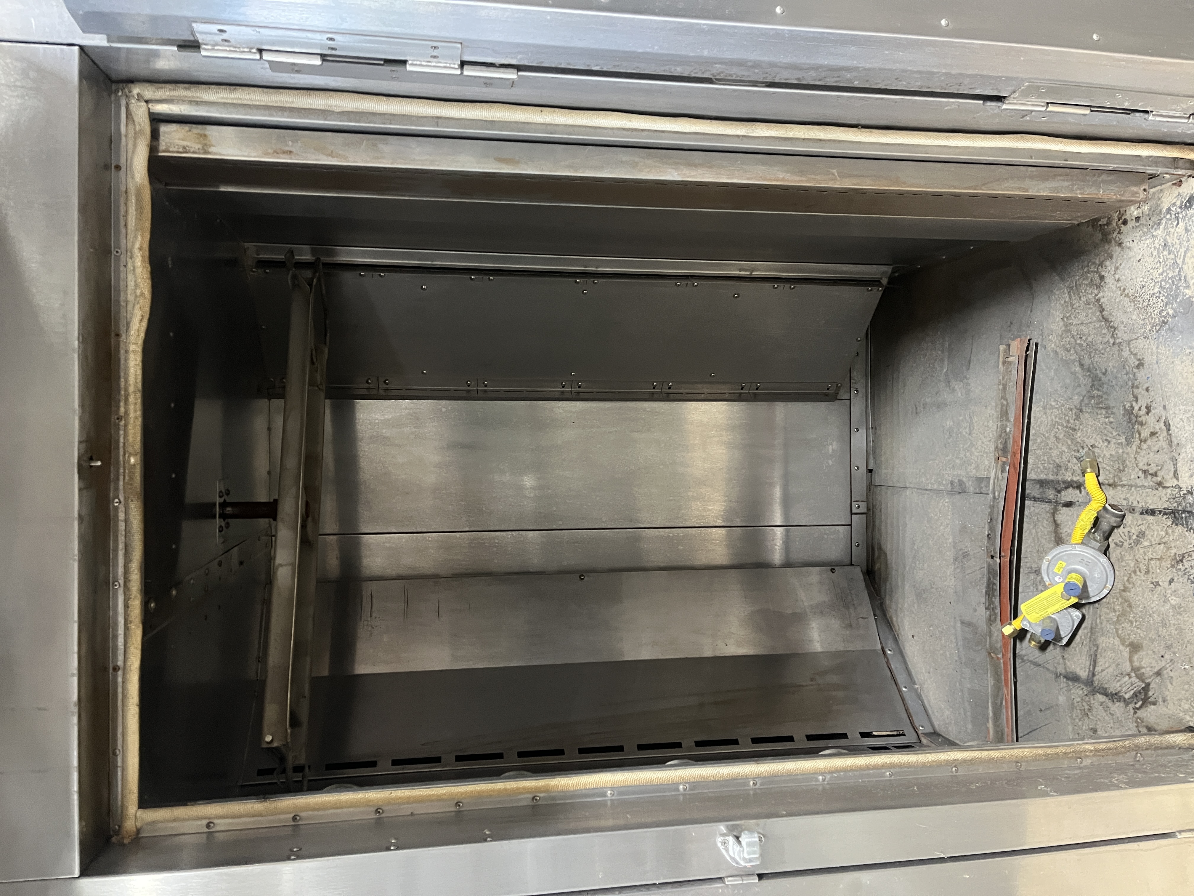 Used Hobart HBA2G Double-Rack Natural Gas Oven