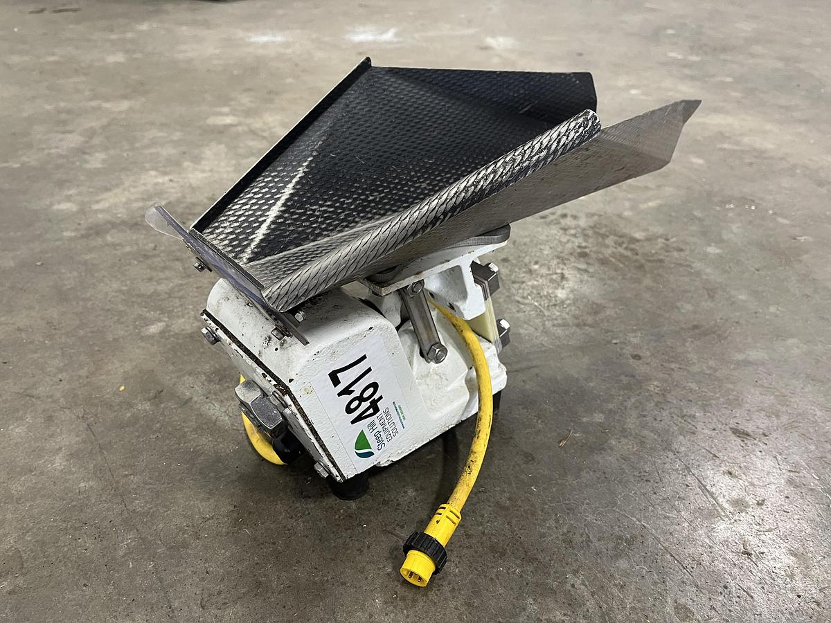 Used Eriez KHS-5 Electromagnetic Vibratory Feeder Drive