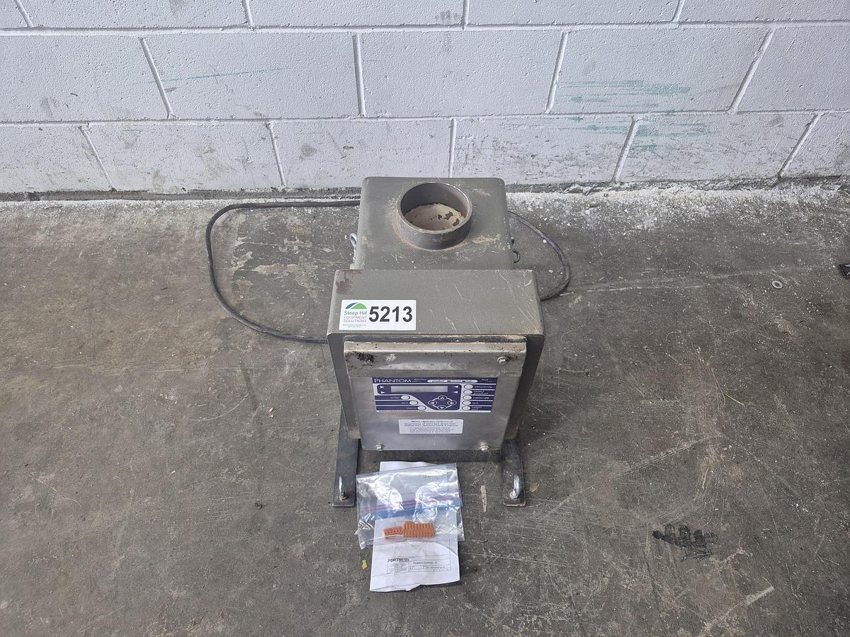 Used Fortress Phantom Metal Detector