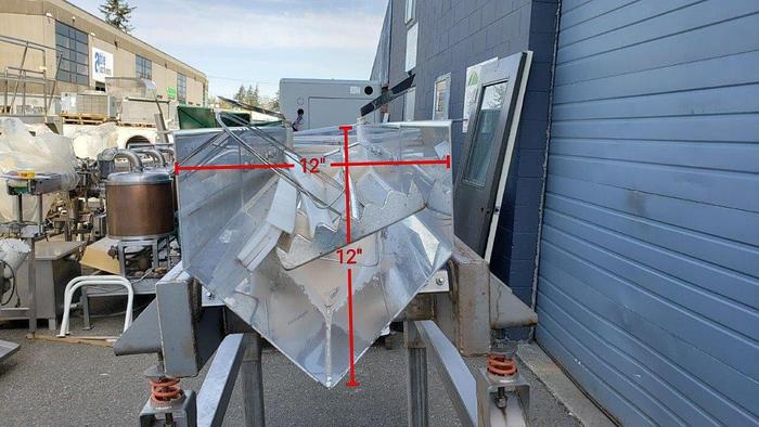 Used KEY Iso-Flo Shaker Conveyor