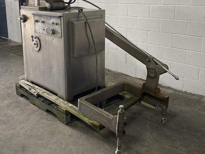 Used Risco RS 2000 Vacuum Stuffer