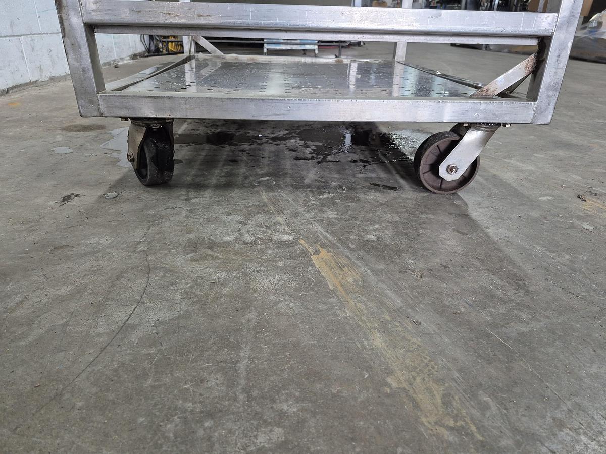 Used 12-Rack Smoke Truck 