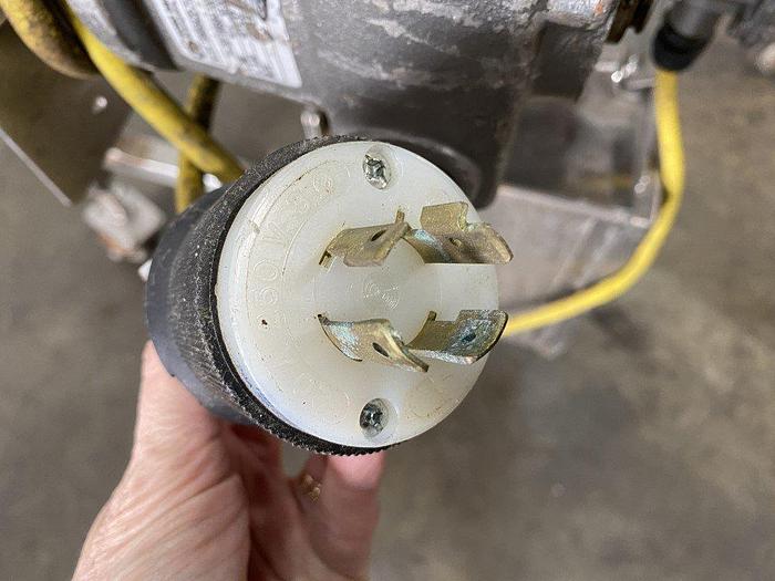 Used FMA 90° Modular Belt Conveyor