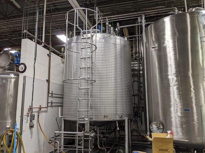 Used APV Crepaco 3,000 Gallon Tank