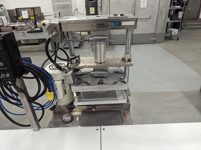 Used Comtec 2200 Pie Press