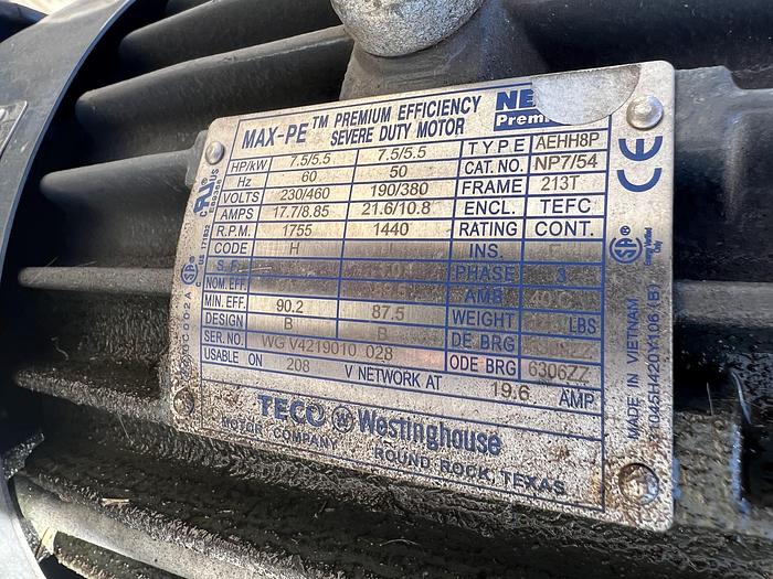 Used Mueller 1100 Gallon Stainless Steel Agitated Tank