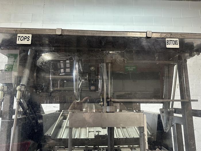 Used A.E.Randles 9-32 Automatic Tray Former