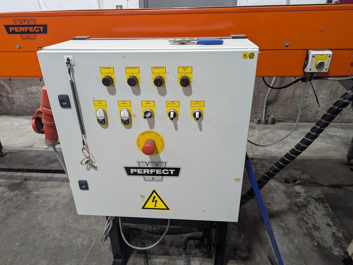 Used Van Wamel Tree Fruit Sorting and Packing Line