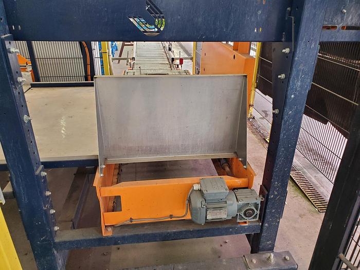 Used TAKS Palletizer