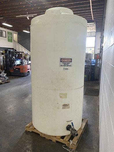 Used Snyder 500 Gal Poly Storage Tank