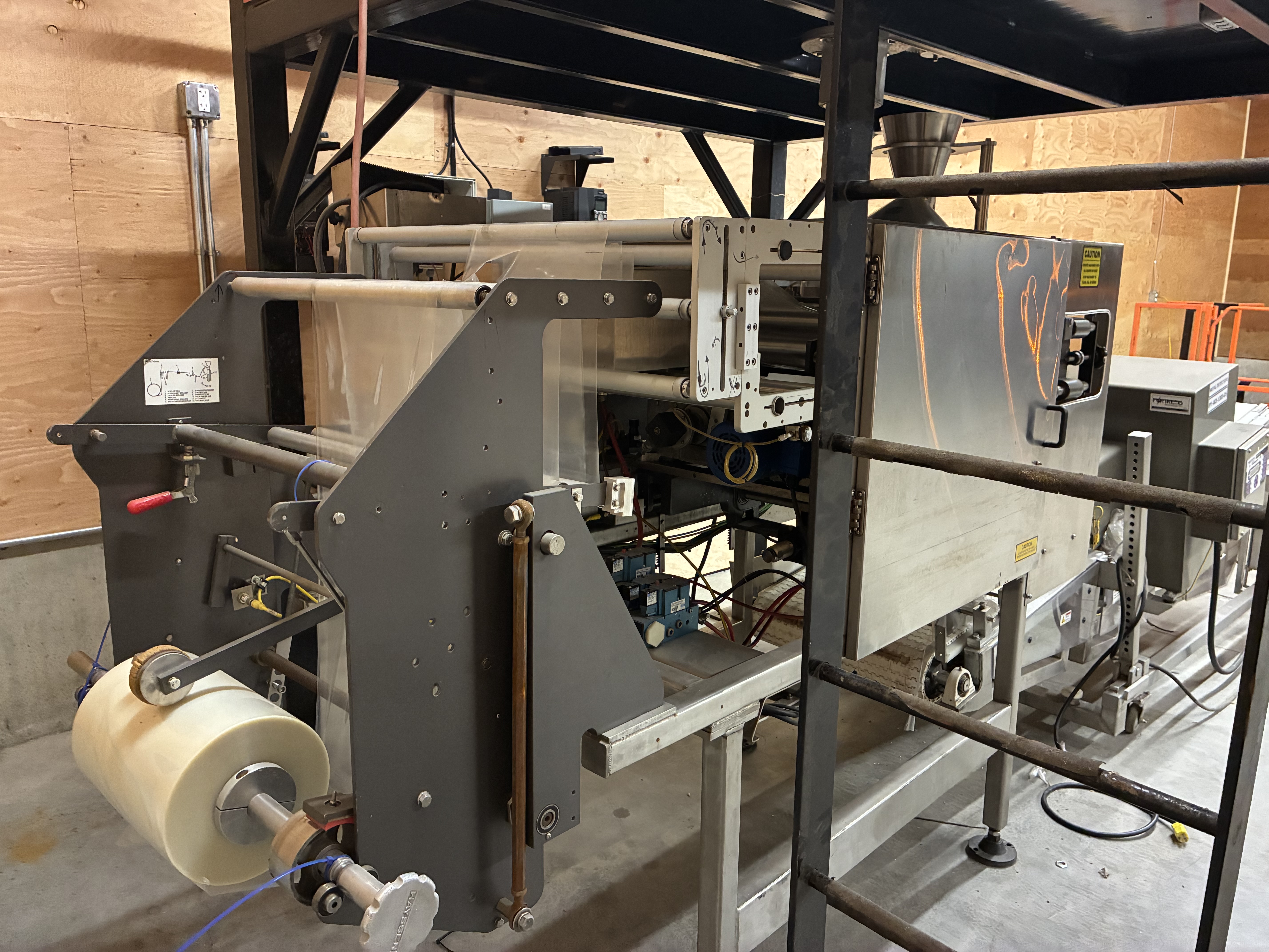 Used Hayssen VFFS Bagger