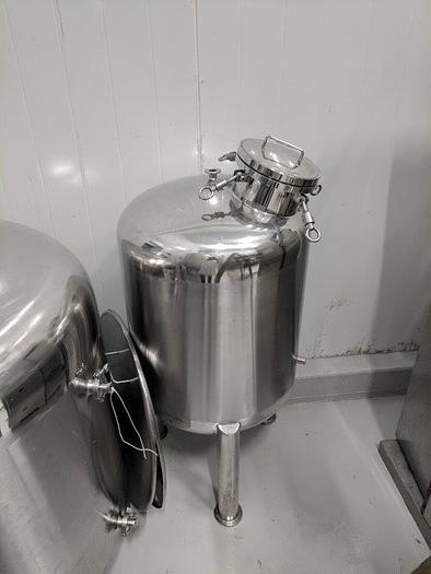 Used Small SS Vertical Tank