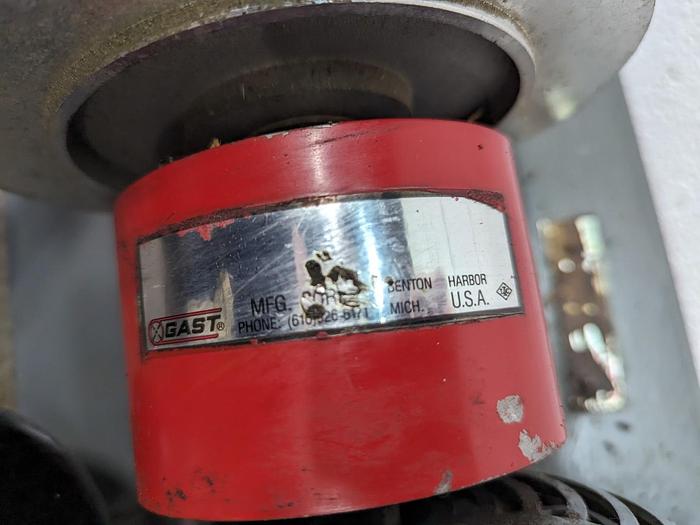 Used GAST 1/2 Hp Vacuum Pump