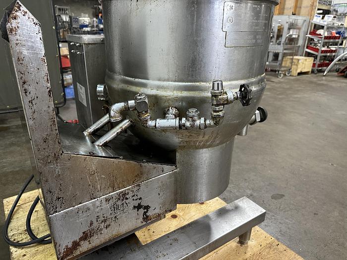 Used Groen DHT/20 Steam Jacketed Tilt Kettle