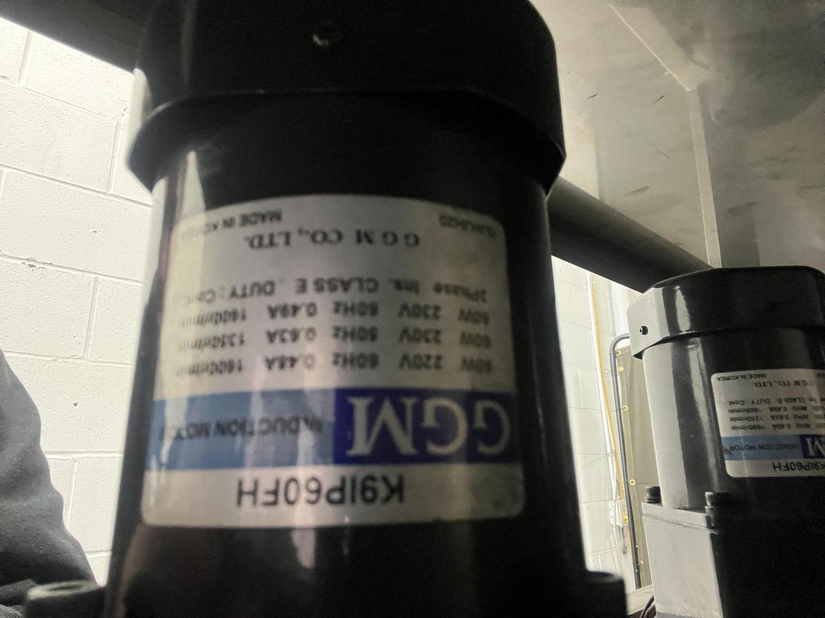 Used Pharmasystec Bottle Capper