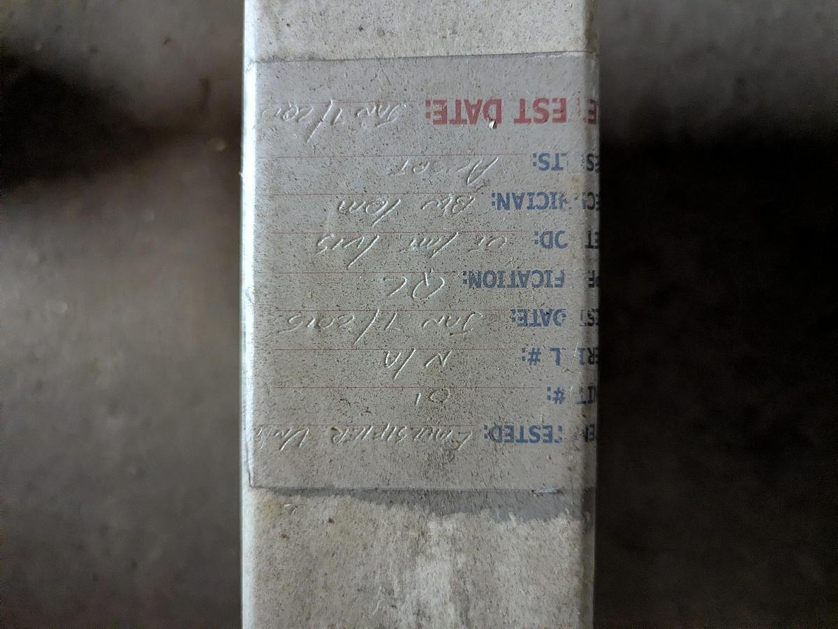 Used Admix MHL-101-SS Portable Lift Stand