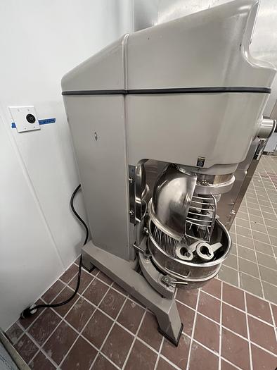 Used Globe 60qt Planetary Mixer