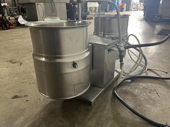 Used Cleveland TKET-6T Twin Steam Kettles
