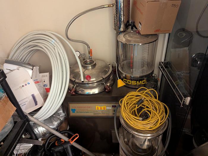 Used COSMOS-660 Low Temp. Vacuum Extractor