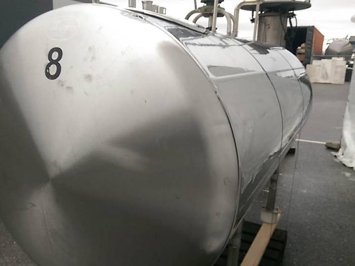 Used 500 Gallon Refrigerated Milk Tank with Agitation