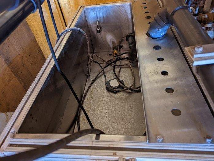 Used Equipment Express 8-Head Valve Filler