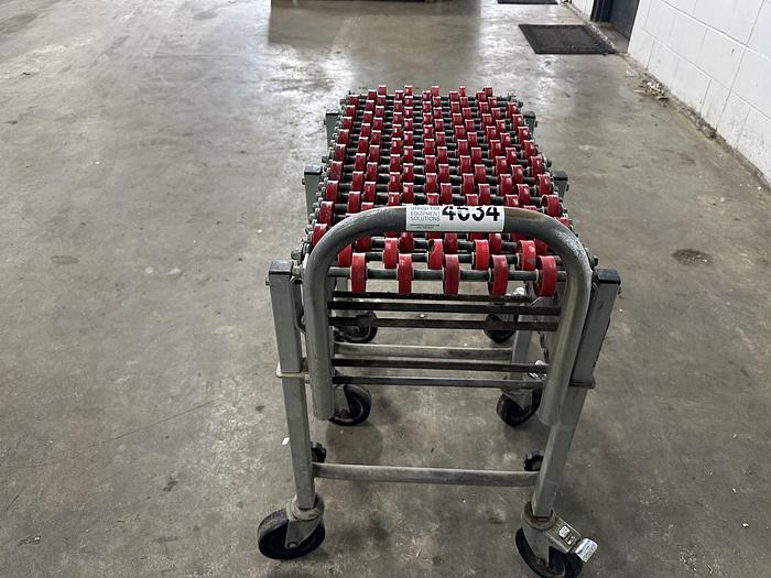 Used NestaFlex 226 Expandable Conveyor