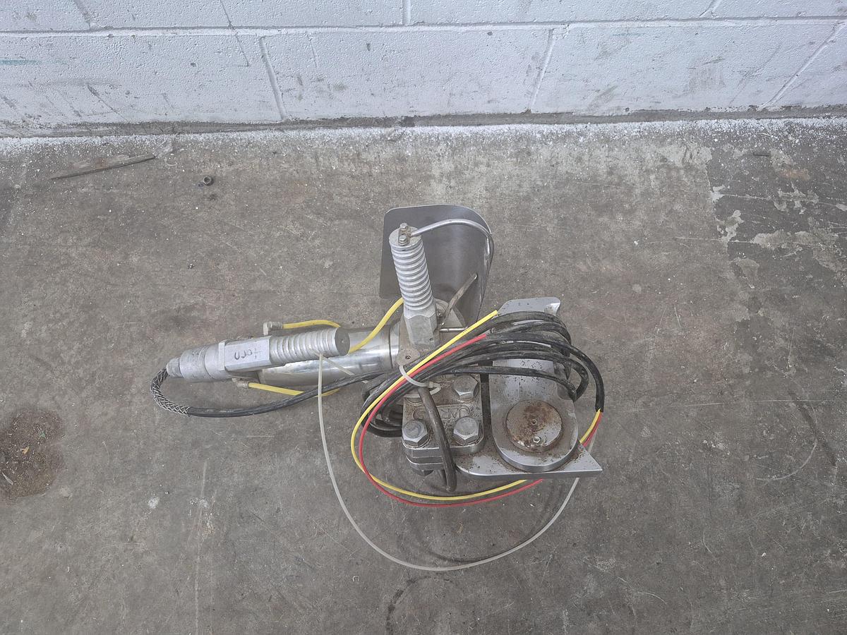 Used Jarvis 50D-1 Beef Horn & Hock Cutter