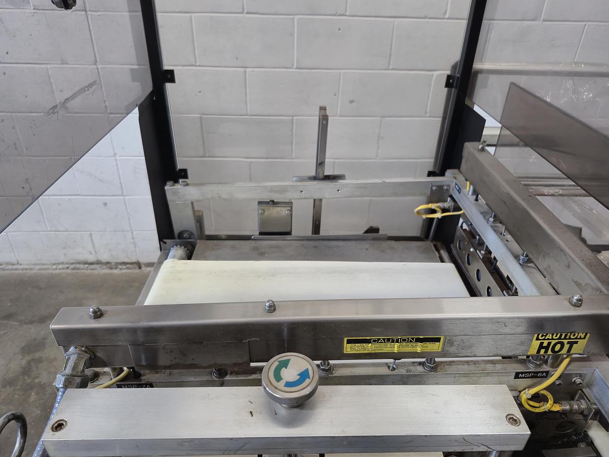 Used API VERSATech LB 22/32 L-Bar Sealer