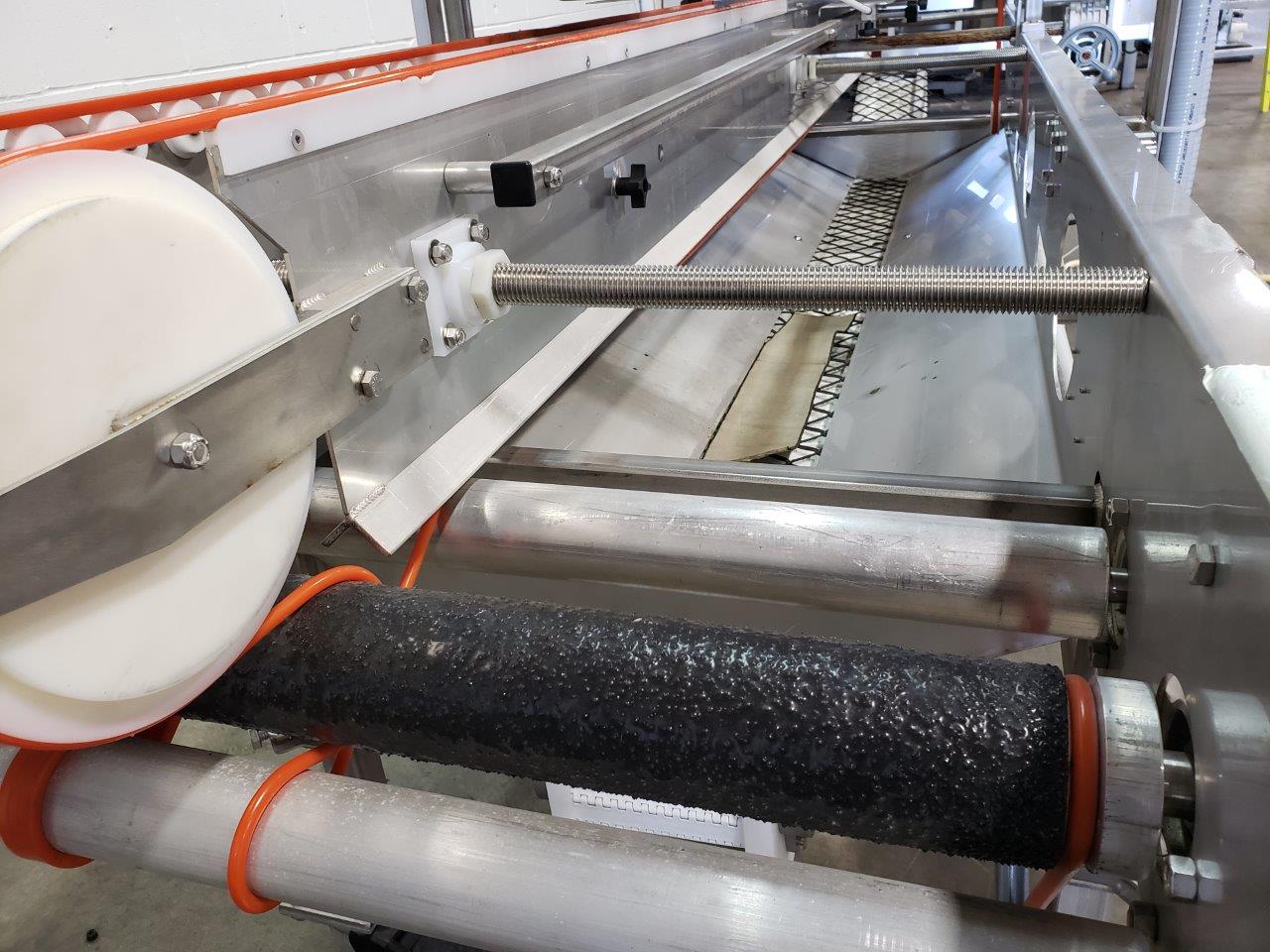 Used Lakewood Volumetric Clamshell Filler