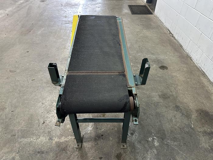 Used 4' Univeyor with Photo Eye