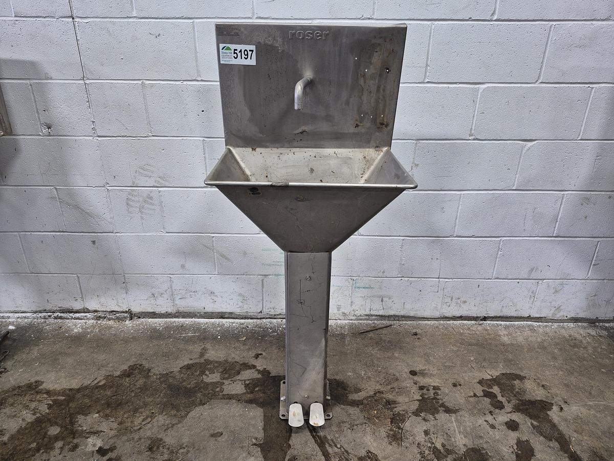 Used Roser SS Industrial Hand Wash Basin
