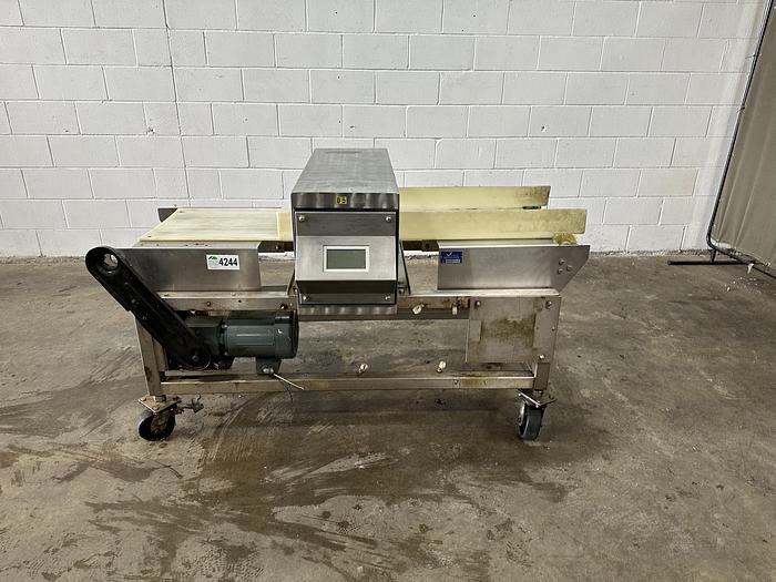 Used Cintex Metal Detector CS2060